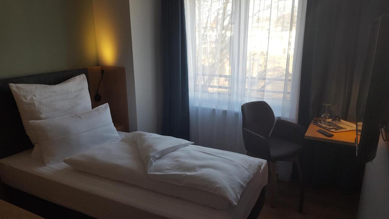 Aparthotel Amh-Wohnen Auf Zeit Grossdorf  Exterior foto